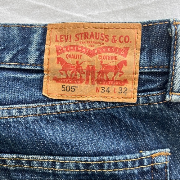 Levi's 505 Jeans Men's 34x32 Dark Blue Wash Straight Regular Fit Denim - Picture 7 of 7